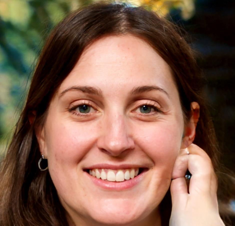 Ana Belén Ruiz, instructora principal de desarrollo de entornos móviles